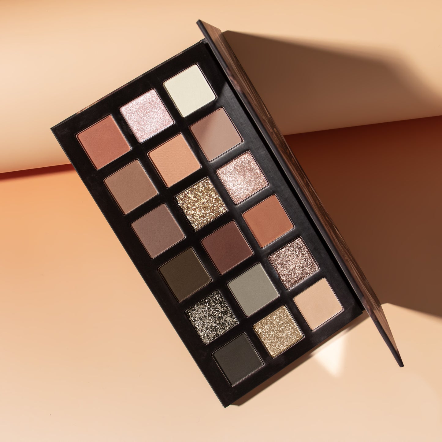 Molten Smoke Eyeshadow Palette