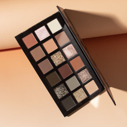 Molten Smoke Eyeshadow Palette