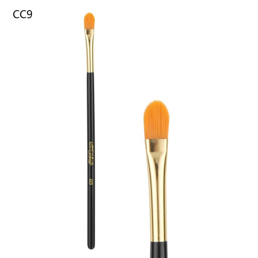 CC9 Cut Crease Brush  Playing In Makeup By Yolondo LLC